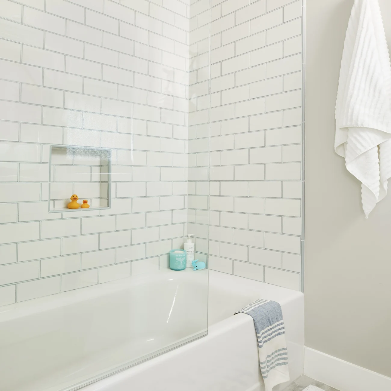 Christine Vroom Interiors | 27th | bright, costal bathroom with subway tile