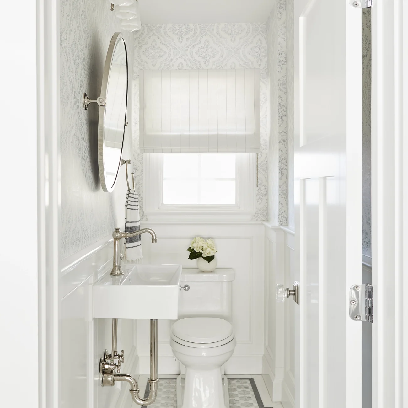 Christine Vroom Interiors | Flournoy | Costal Bright White Bathroom